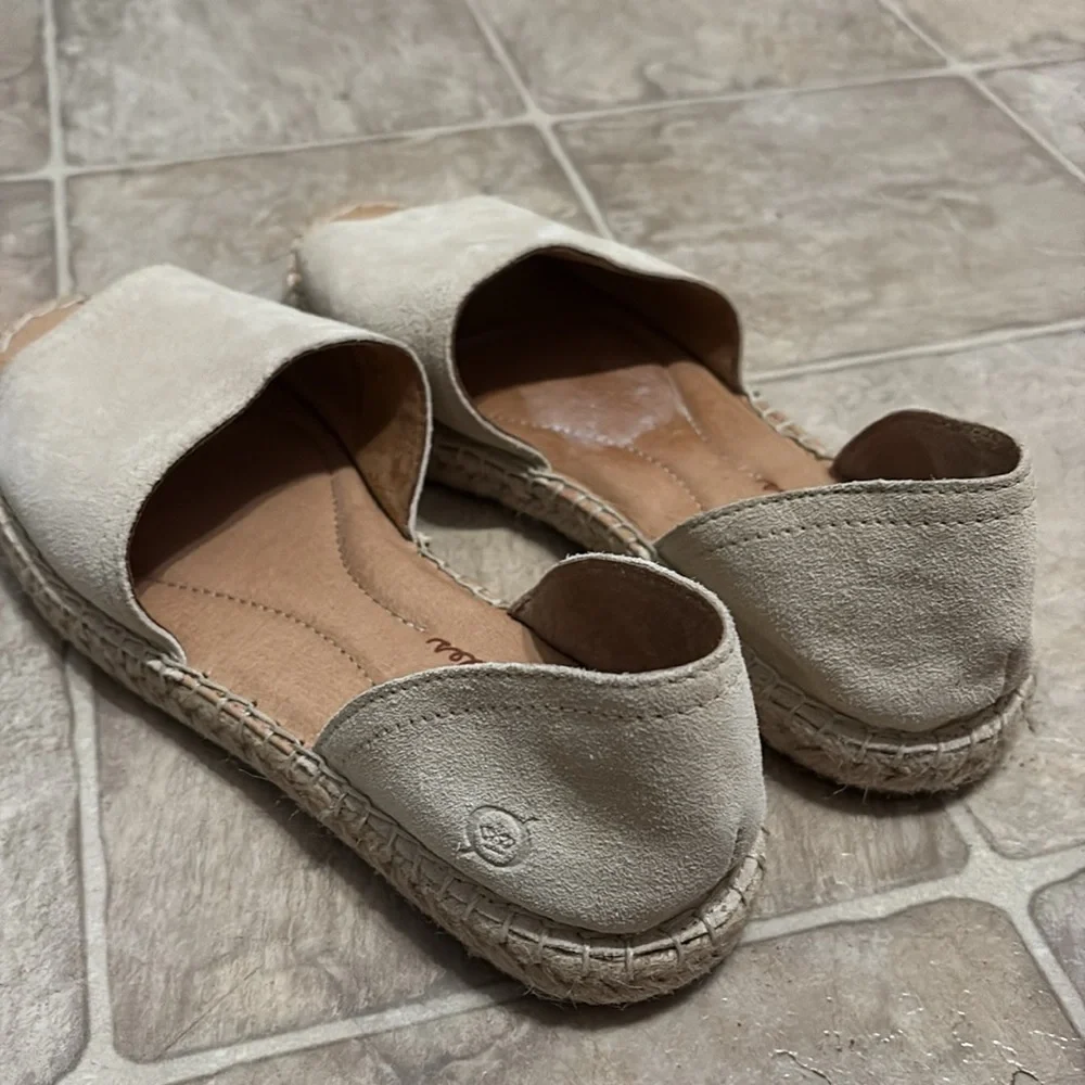 Born Women's Cream Espadrille Flats - size 8.5 -leather - open toe